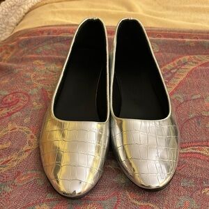 Silver croc pumps